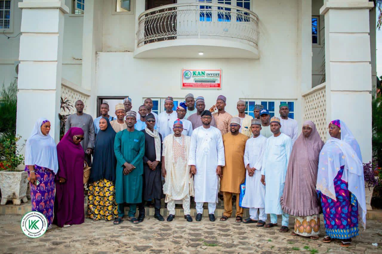 Shugaban KanInvest Ya Karɓi Tsoffin Shugabannin PDP 11 Da Suka Koma APC