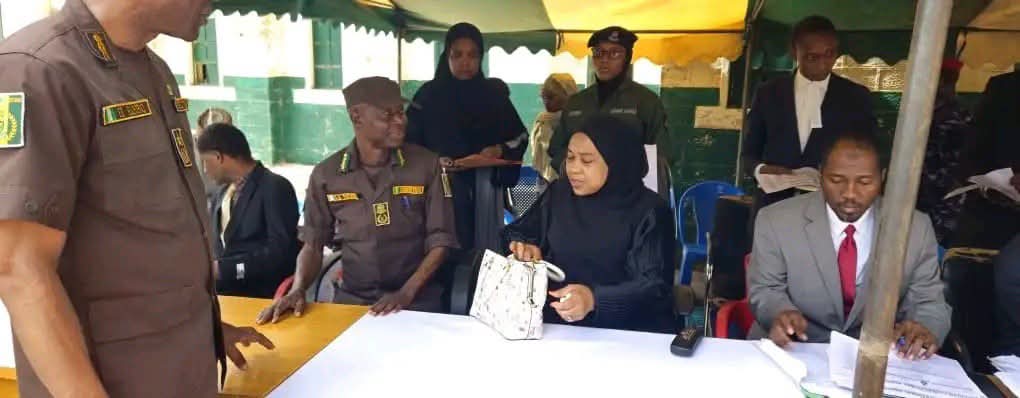 Mai Shari’a Dije Abdu Aboki, ta bayar da umarnin sakin fursunoni bakwai bisa dalilan rashin lafiya, bayan shari’o’in mutane 82