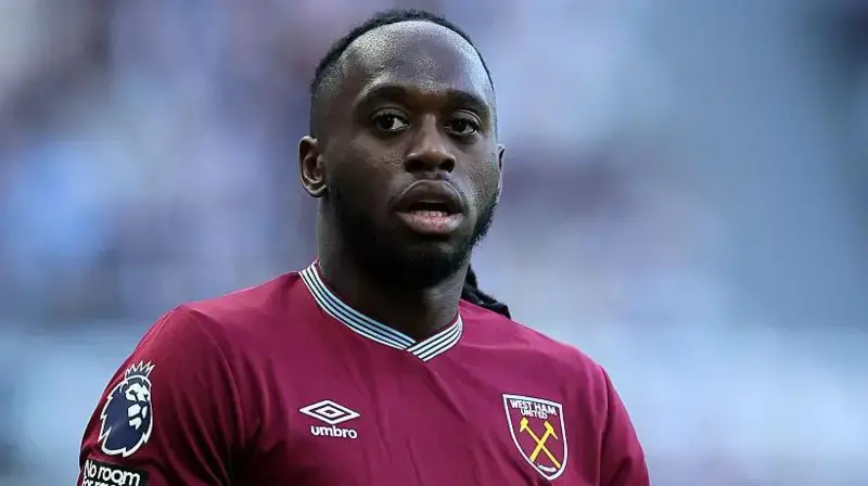 Aston Villa na tattaunawa da West Ham kan ɗaukar Aaron Wan-Bissaka