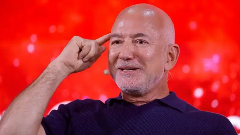 Jeff Bezos ya shiga ta sayi kusan 40% na Liverpool