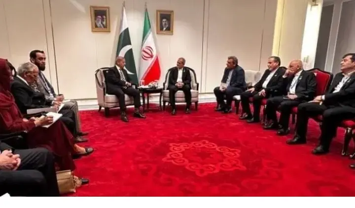Pezeshkian ya gana da Firaministan Pakistan a taron SCO